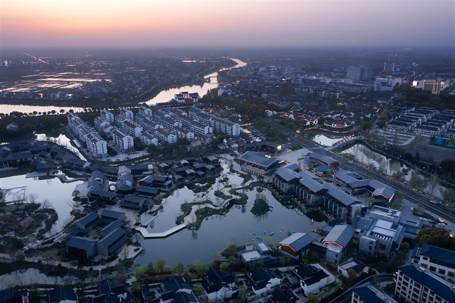 肌理縫合：南京固城灣開(kāi)元度假酒店---line+建筑事務(wù)所、gad