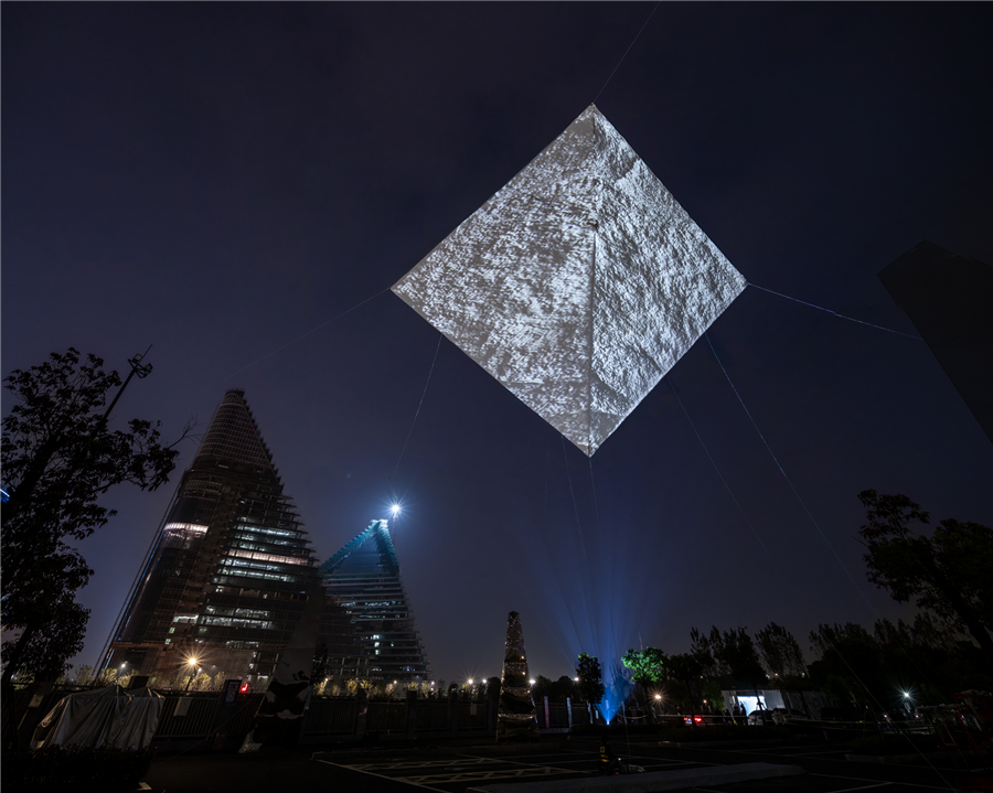 line+朱培棟新作｜從「光之塔」到「云坐標(biāo)」：余杭中軸線的城市媒介實(shí)驗(yàn)